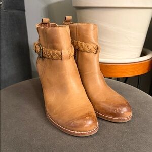 Sperry Liberty Brown Womens 7.5 Leather Boots with Braided Detail Block Heel